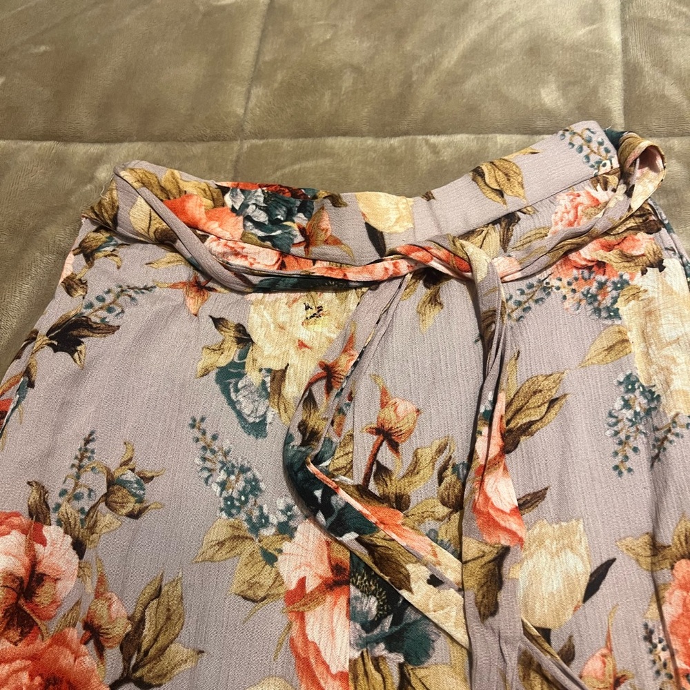 Floral Two Piece Matching Set - Picture 2 of 6